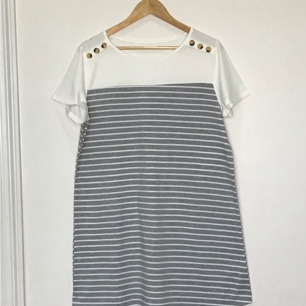 Casual White and Gray Mini Dress with Crew Neck Women’s Size XL Super Soft - Picture 2 of 6